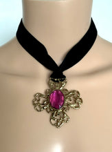 Load image into Gallery viewer, Purple Jewelled Vintage Pendant Necklace