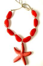 Load image into Gallery viewer, Chunky Orange and Coral Starfish Pendant Necklace
