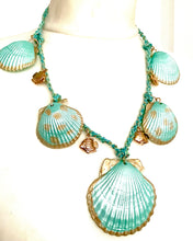 Load image into Gallery viewer, Mermaid Shell Necklace