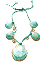 Load image into Gallery viewer, Mermaid Shell Necklace
