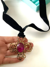Load image into Gallery viewer, Purple Jewelled Vintage Pendant Necklace