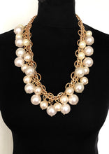 Load image into Gallery viewer, Chunky Pearl Chain Statement Necklace
