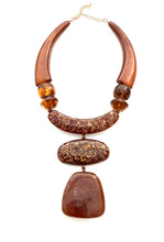 Load image into Gallery viewer, Amber Resin Geometric Necklace
