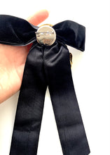 Load image into Gallery viewer, Vintage Embellished Velvet Bow Brooch
