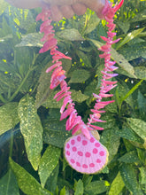 Load image into Gallery viewer, Pink Boho Shell Necklace

