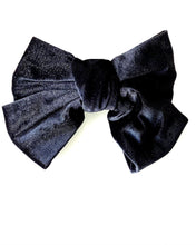 Load image into Gallery viewer, Black Velvet Hair Bow
