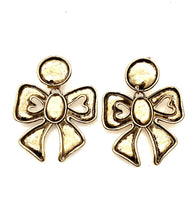 Load image into Gallery viewer, Clip On Gold Vintage Bow Earrings
