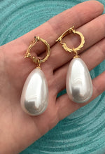 Load image into Gallery viewer, Clip On Pearl Hoop Earrings
