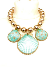 Load image into Gallery viewer, Gold Bead Mermaid Shell Necklace
