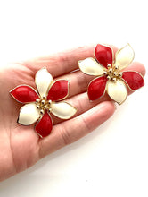 Load image into Gallery viewer, Clip On Vintage Red and White Floral Earrings
