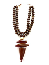 Load image into Gallery viewer, Brown Resin Tribal Style Necklace
