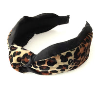 Load image into Gallery viewer, Leopard Print Knot Headband
