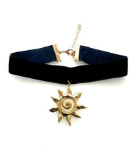 Load image into Gallery viewer, Gold Celestial Star Choker
