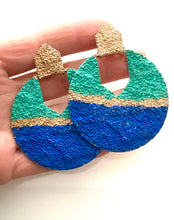 Load image into Gallery viewer, Clip On Blue and Turquoise Earrings
