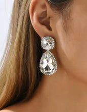 Load image into Gallery viewer, Clip On Silver Diamanté Teardrop Earrings
