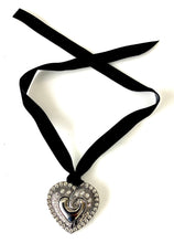 Load image into Gallery viewer, Silver Heart Choker
