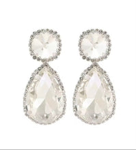 Load image into Gallery viewer, Clip On Silver Diamanté Teardrop Earrings
