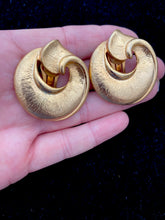 Load image into Gallery viewer, Clip On Gold Vintage Earrings
