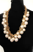 Load image into Gallery viewer, Chunky Pearl Chain Statement Necklace
