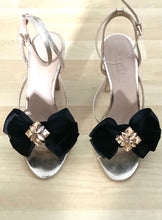 Load image into Gallery viewer, Black and Gold Jewelled Velvet Shoe Bows
