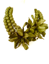 Load image into Gallery viewer, Khaki Green Resin Flower Necklace
