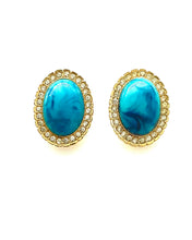 Load image into Gallery viewer, Clip On Turquoise Vintage Earrings
