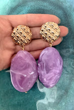 Load image into Gallery viewer, Lilac Over Sized Acrylic Earrings
