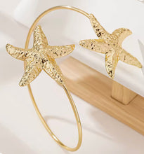 Load image into Gallery viewer, Gold Starfish Upper Arm Bangle
