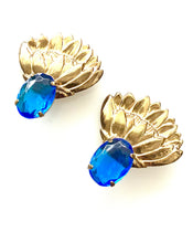 Load image into Gallery viewer, Clip On Vintage Blue and Gold Fan Style Earrings
