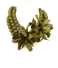 Load image into Gallery viewer, Khaki Green Resin Flower Necklace
