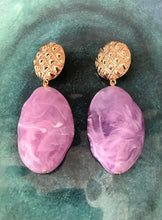Load image into Gallery viewer, Lilac Over Sized Acrylic Earrings
