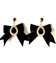 Load image into Gallery viewer, Black Crystal Party Bow Earrings
