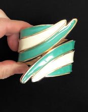 Load image into Gallery viewer, Green and White Cuff Bangle
