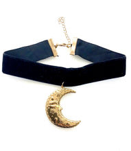 Load image into Gallery viewer, Gold Half Moon Choker
