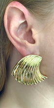 Load image into Gallery viewer, Gold Fan Style Stud Earrings
