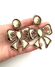 Load image into Gallery viewer, Clip On Gold Vintage Bow Earrings
