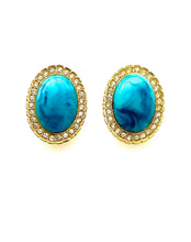 Load image into Gallery viewer, Clip On Turquoise Vintage Earrings
