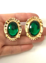 Load image into Gallery viewer, Clip On Green Jewelled Vintage Earrings
