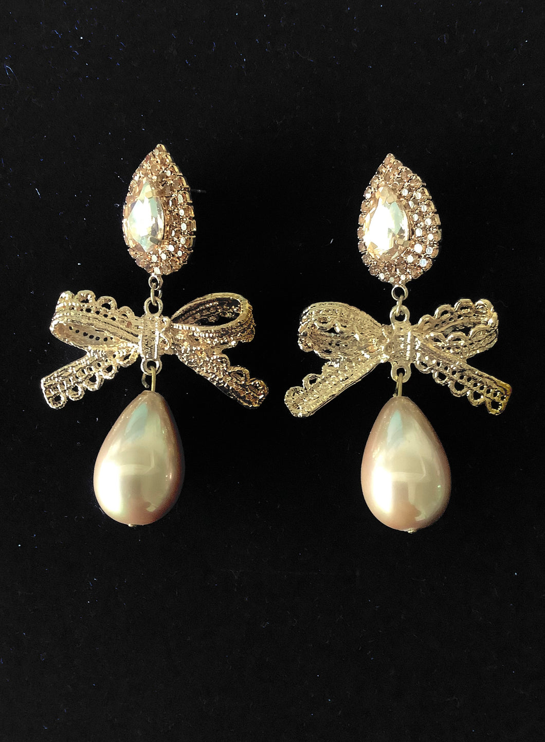 Gold Pearl Bow Earrings