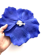 Load image into Gallery viewer, Over-Sized Blue Flower Corsage Brooch
