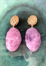 Load image into Gallery viewer, Lilac Over Sized Acrylic Earrings

