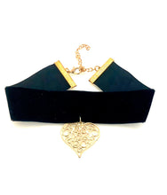 Load image into Gallery viewer, Black Velvet and Gold Heart Choker
