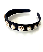 Load image into Gallery viewer, Pearl Embellished Headband
