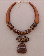 Load image into Gallery viewer, Amber Resin Geometric Necklace
