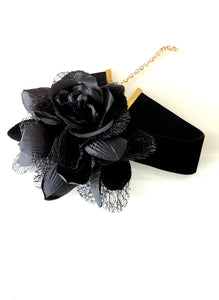 Over-Sized Black Flower Choker Necklace
