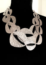 Load image into Gallery viewer, Silver Hammered Chunky Abstract Chain Necklace
