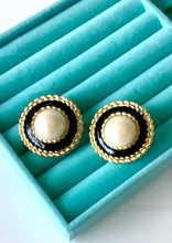 Load image into Gallery viewer, Clip On Vintage Pearl and Black Earrings
