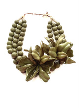 Load image into Gallery viewer, Khaki Green Resin Flower Necklace
