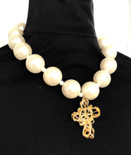 Load image into Gallery viewer, Chunky Pearl and Cross Necklace
