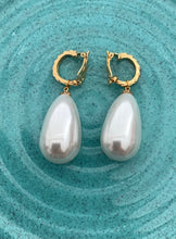 Load image into Gallery viewer, Clip On Pearl Hoop Earrings
